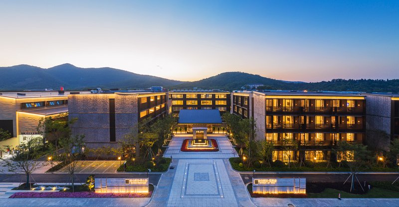 Nanjing Tangshan Hentique Spring Valley Hotel Over view