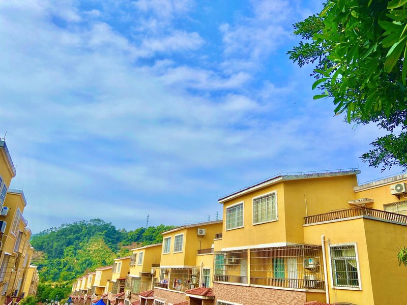 Weisi Holiday Villa酒店外观