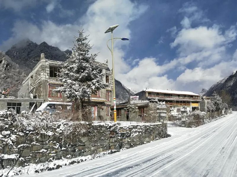 siguniangshanshuangqiaoyizhanOver view