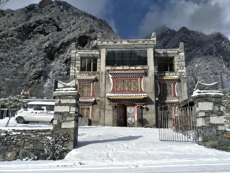 siguniangshanshuangqiaoyizhanOver view