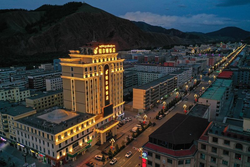 Qilian Pullton Hotel Over view