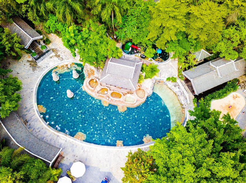 Guoyue Jiuquwan Hot Spring Villa Holiday Hotel Over view