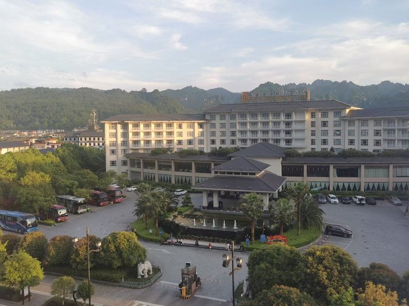 Qinghe Jinjiang International Hotel Over view