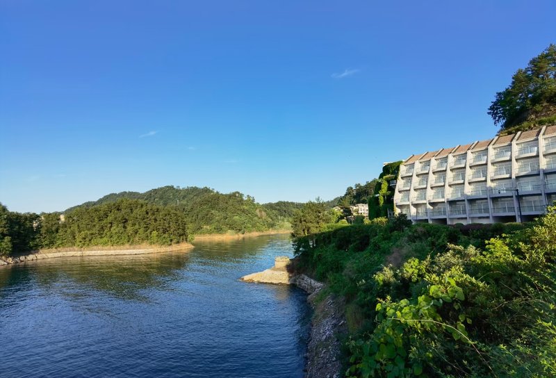 Tachee Island Holiday HotelOver view