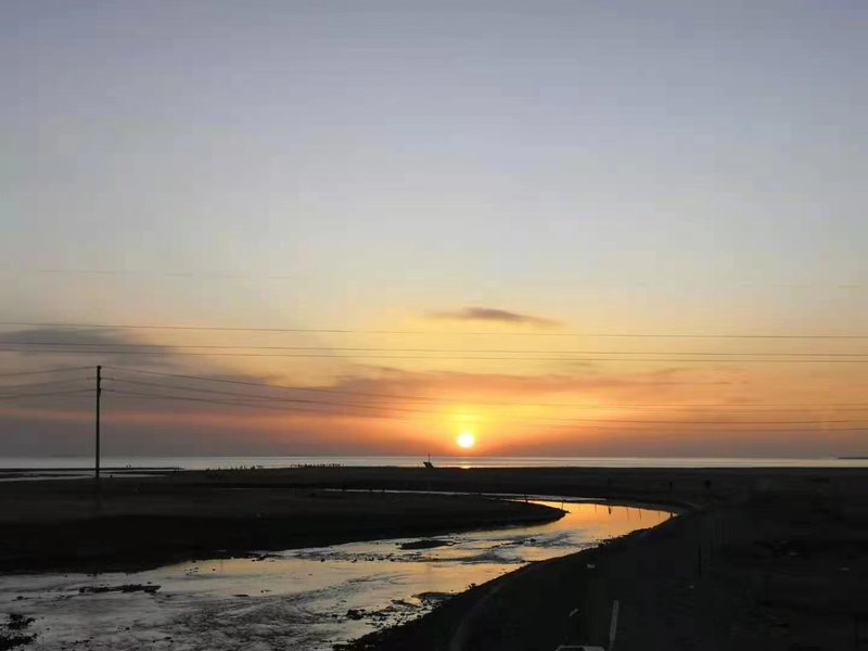 Qinghai Lake Resort Hotel周边景点