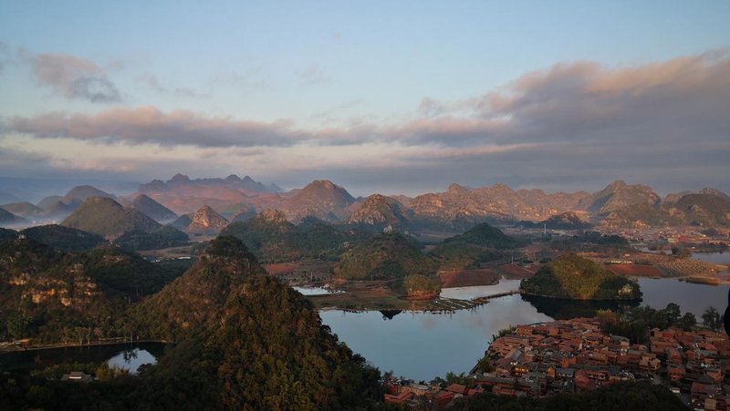 Tien Son周边景点