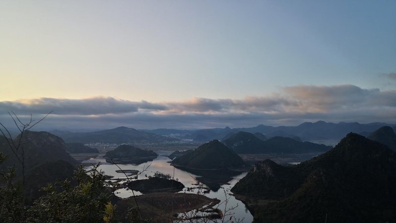 Tien Son周边景点