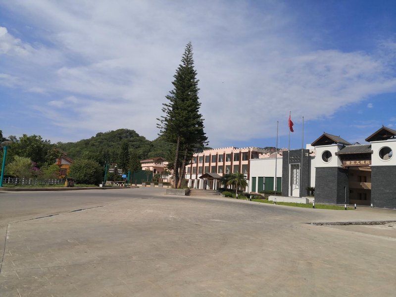 Tien Son周边景点