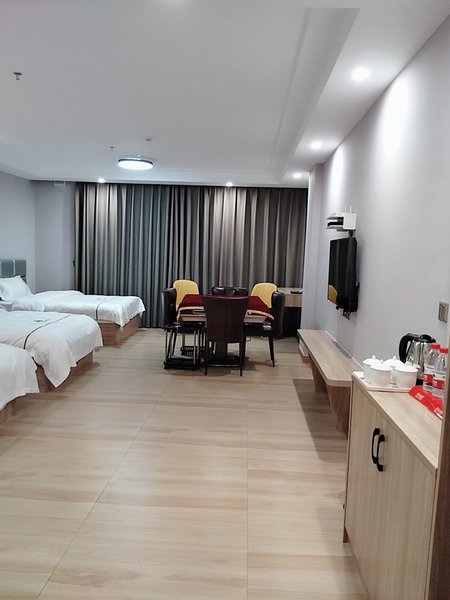 Yihao Hotel Guest Room