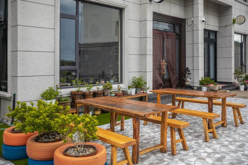 Xiangshan yunshe Inn Over view