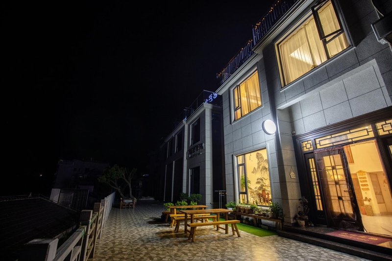 Xiangshan yunshe Inn Over view