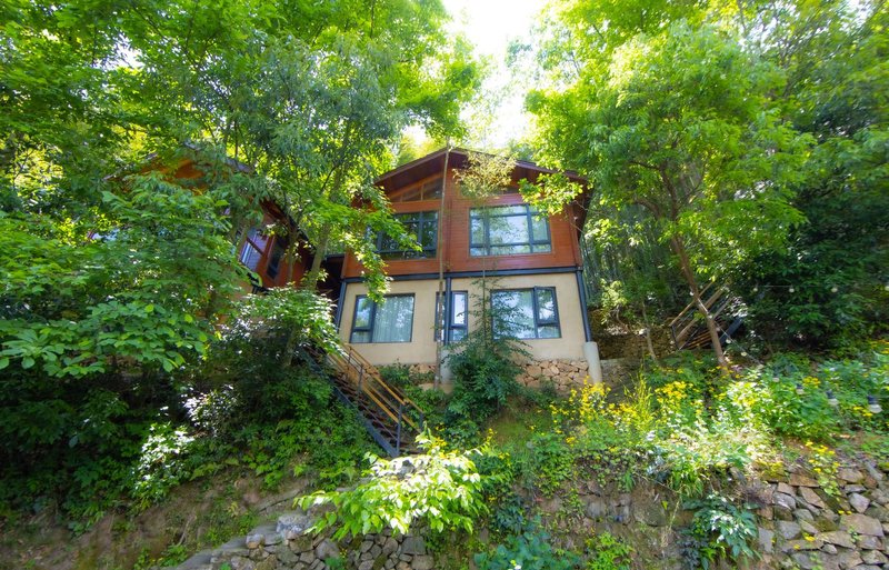 Shizi Hongle Yanlai Shantian GuesthouseOver view