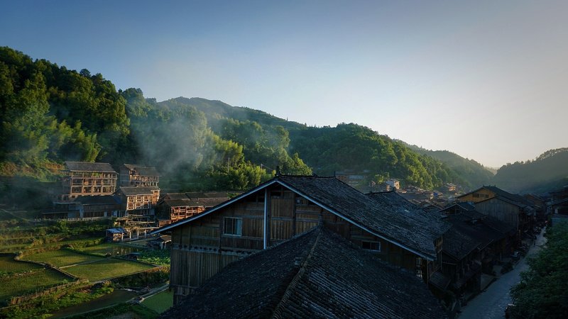 Yunge Holiday Hotel (Zhaoxing Dongzhai Landscape)Over view