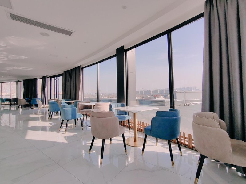 Xana Hotelle (China University of Mining and Technology Wenchang Campus) Restaurant