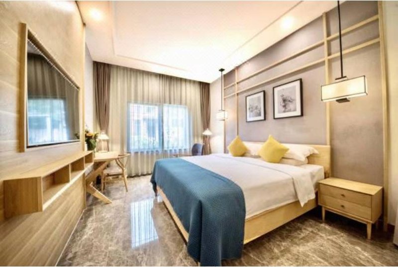 Zhijiang Kelly Hotel Over view