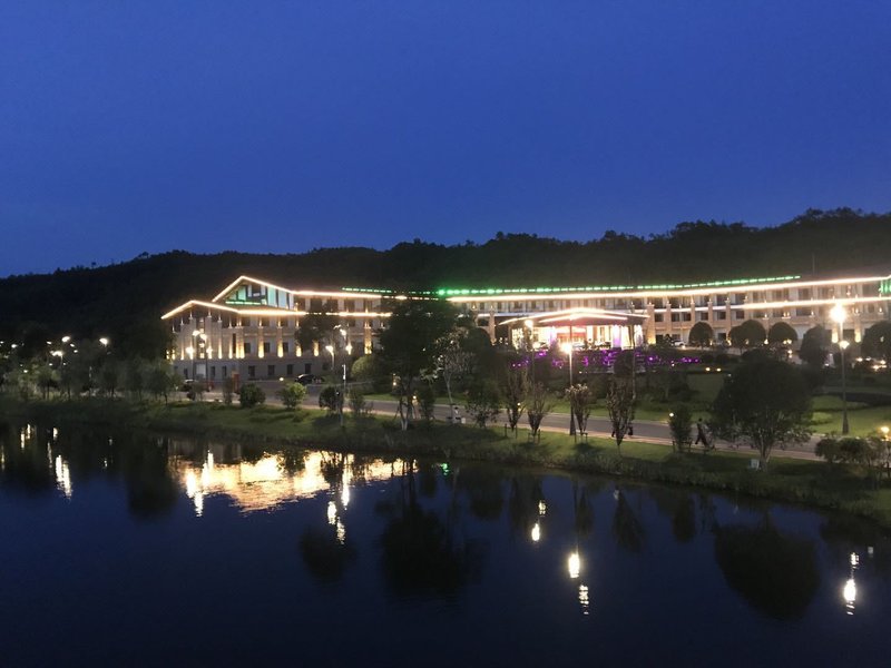 Forest Hot Springs Resort Hotel Over view