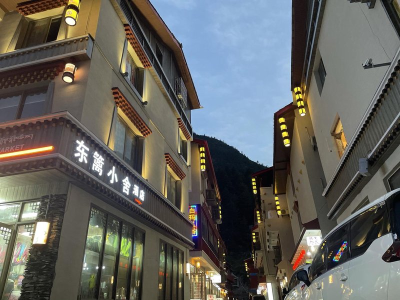 Luoge Hostel Over view