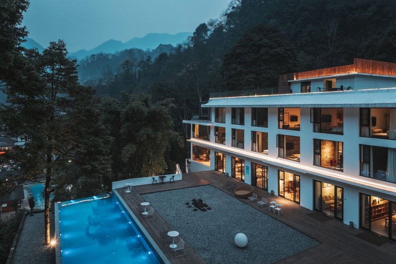 Mount Emei Hetang Nanxi Hotel Over view