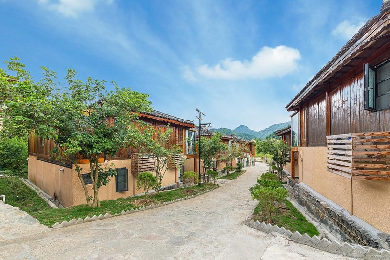 Xiaoqikong  ladongji Guesthouse Over view