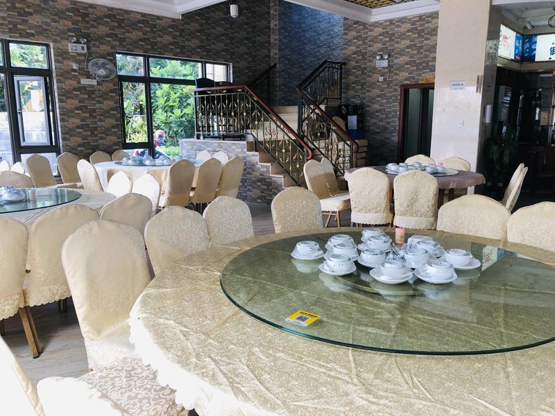 Baiyuntian Holiday Apartment (Yangjiang Hailing Island Shili Yintan) Restaurant