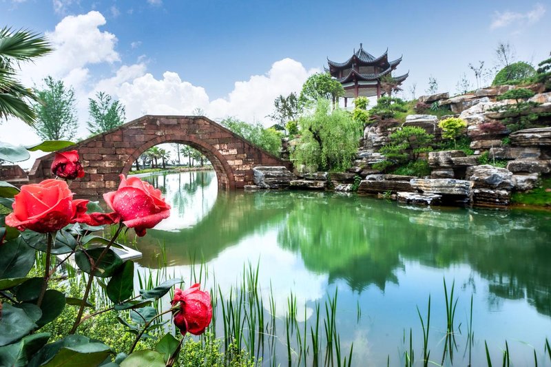 Wyndham Grand Plaza Royale Peach Blossom Hot Springs Resort Hunan Over view