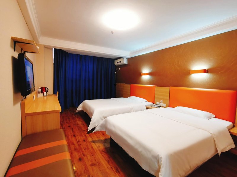 7 Days Premium Xinyang Railway Station Culture CenterGuest Room