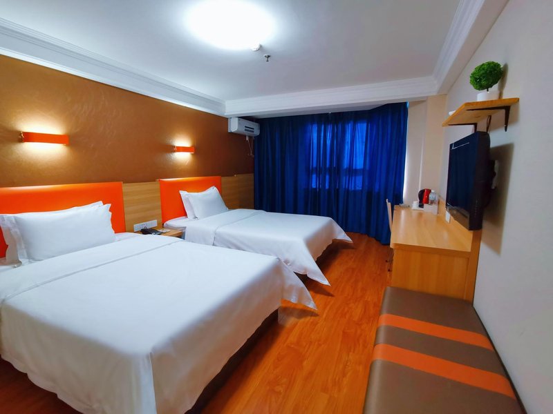 7 Days Premium Xinyang Railway Station Culture CenterGuest Room