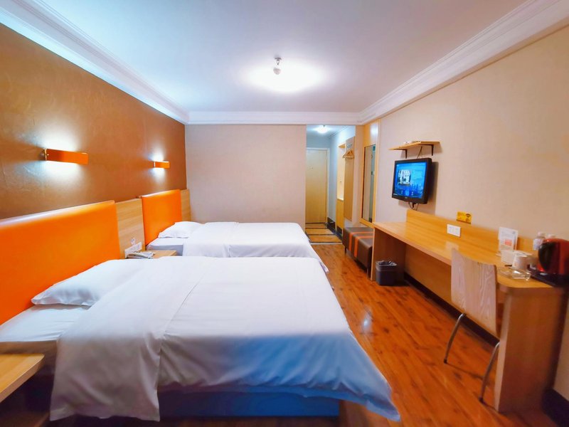 7 Days Premium Xinyang Railway Station Culture CenterGuest Room