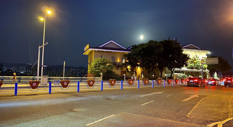 Yue Jiang Lan Hotel Over view