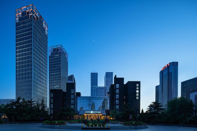 Atour S Hotel Dalian Xinghai Square Over view