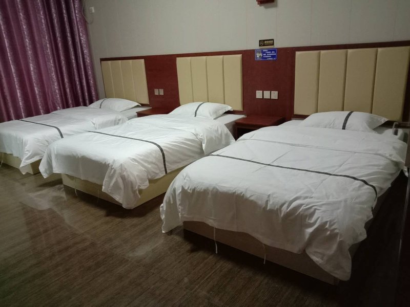 jiningweishandaolaobanzhangyufubinguan 酒店外观