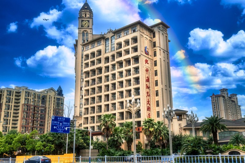 Dizhonghai Sunshine Hotel (Nanchang Honggutan Cuiyuan Road Metro Station) Over view