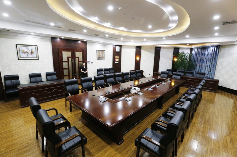 Red Sun Hotel meeting room