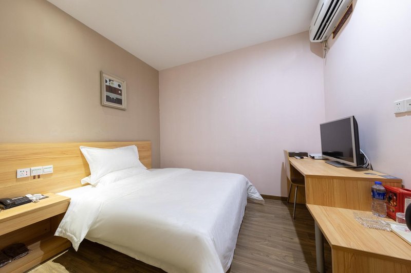 Seven Plus One HotelGuest Room