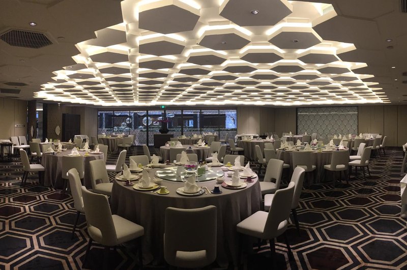 Radisson Collection Hotel, Yangtze ShanghaiRestaurant