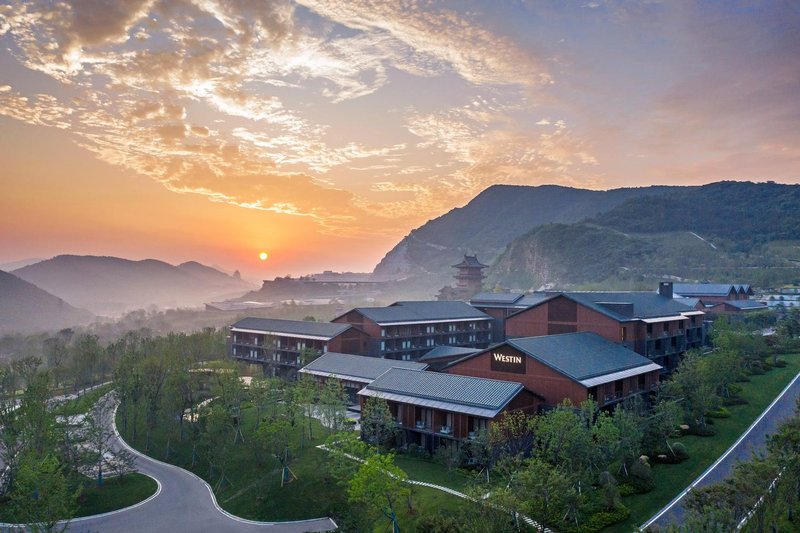 The Westin Nanjing Resort & Spa Over view