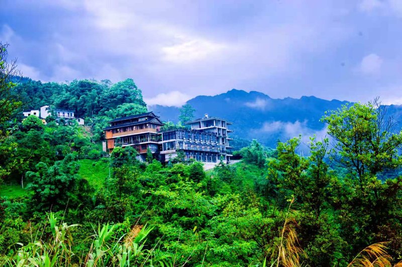 Ziyun Mountain Resort Over view