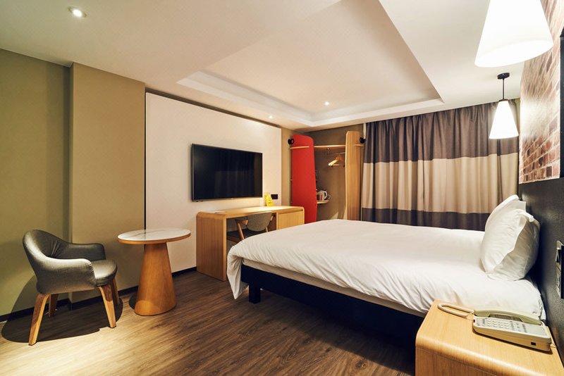 ibis Taipei Jianguo Guest Room