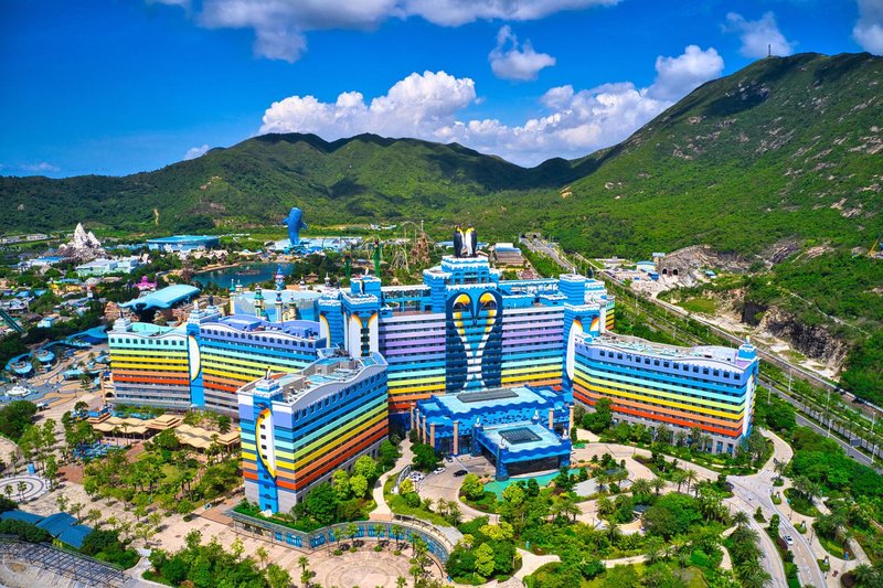 Chimelong Penguin Hotel Over view