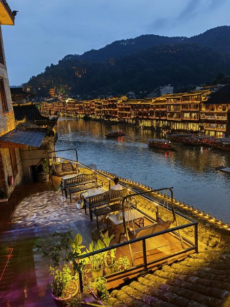 Fenghuang and others Riverview Inn Over view