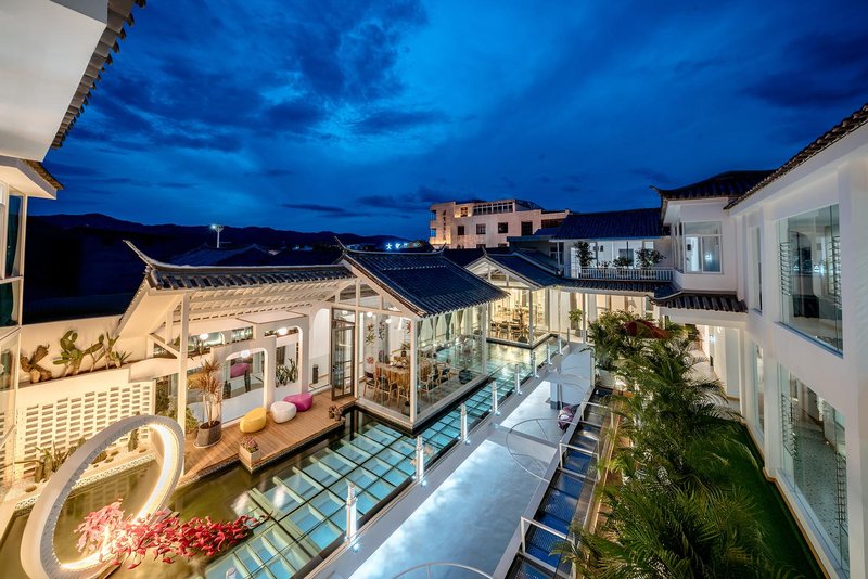 Huazhu Courtyard Theme Hotel Over view