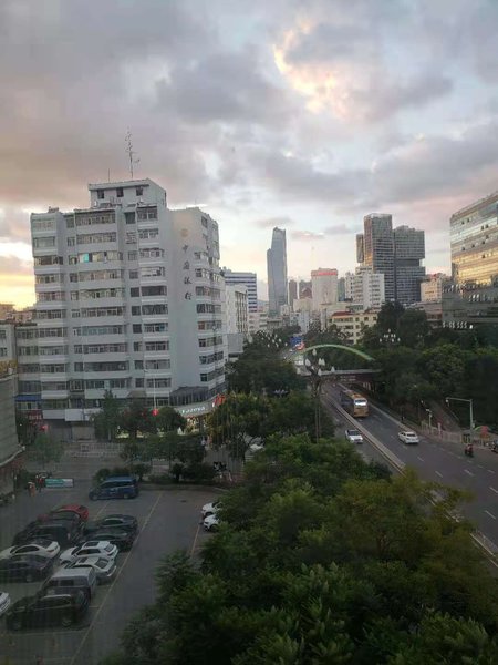 Red River Hotel Over view