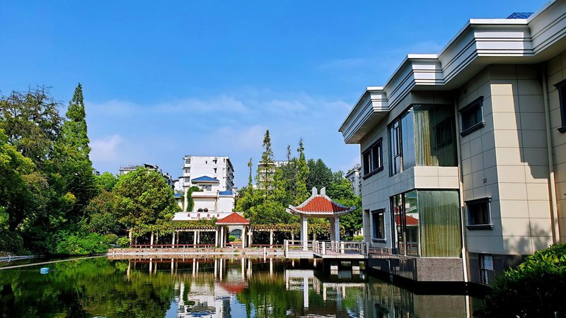 Ganzhou Gannan Motel Over view