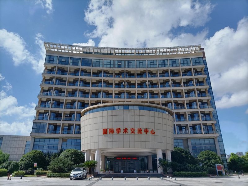 Nanchang Qianhu Hotel Over view