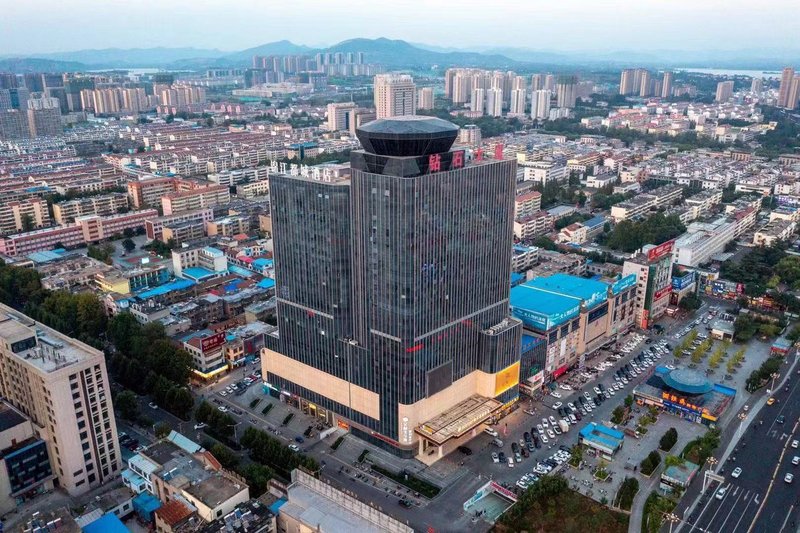 Jinjiang Metropolo Hotel (Xintai Diamond Building) Over view