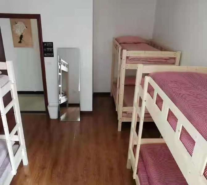 Qianduoduo Capsule  HostelGuest Room