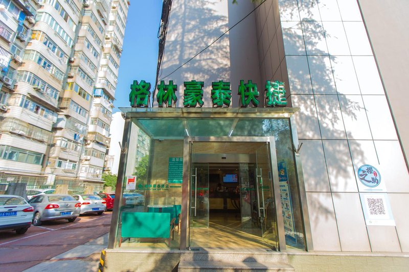  酒店外观