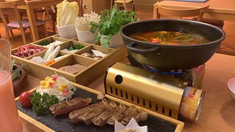 Shanghai Jiletang Jinshajiang Hot Spring HotelRestaurant