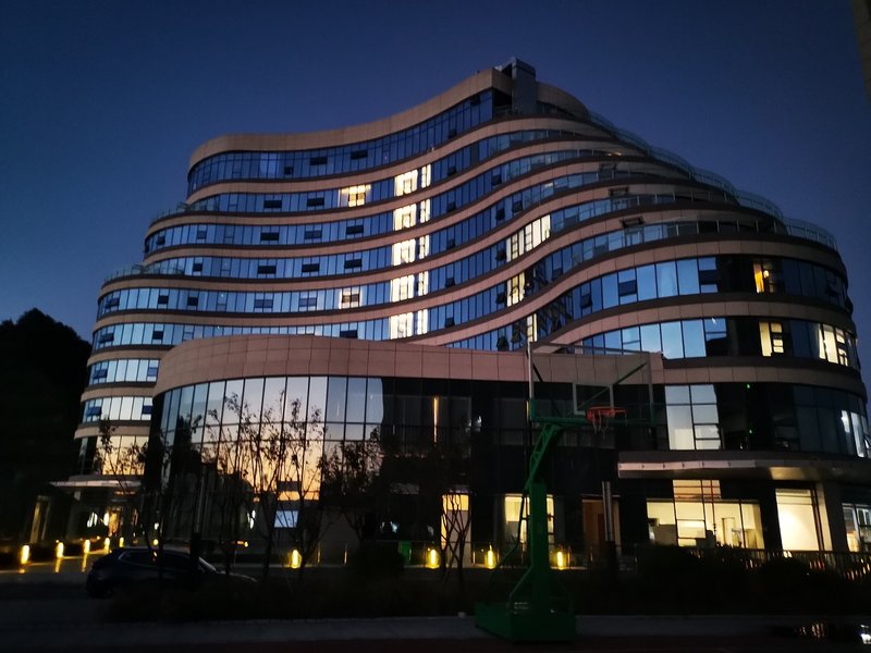 Wudang Elong Wanguo Hotel Over view