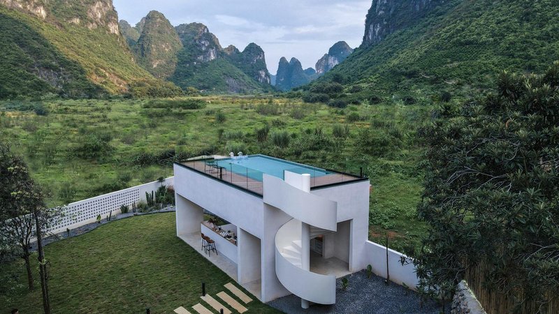 the thousand and one tourism&homestay（yangshuo yulonghe hotel ）Over view